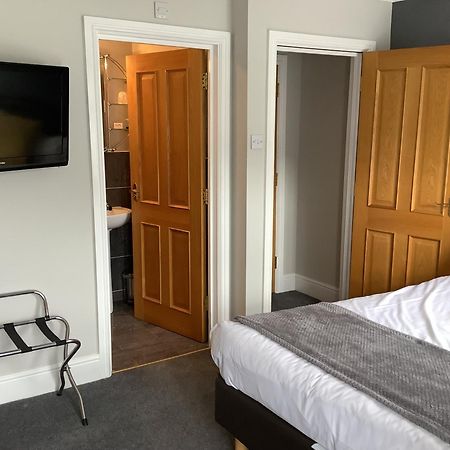 Jeffersons Hotel & Serviced Apartments (Adults Only) Barrow-in-Furness Ruang foto