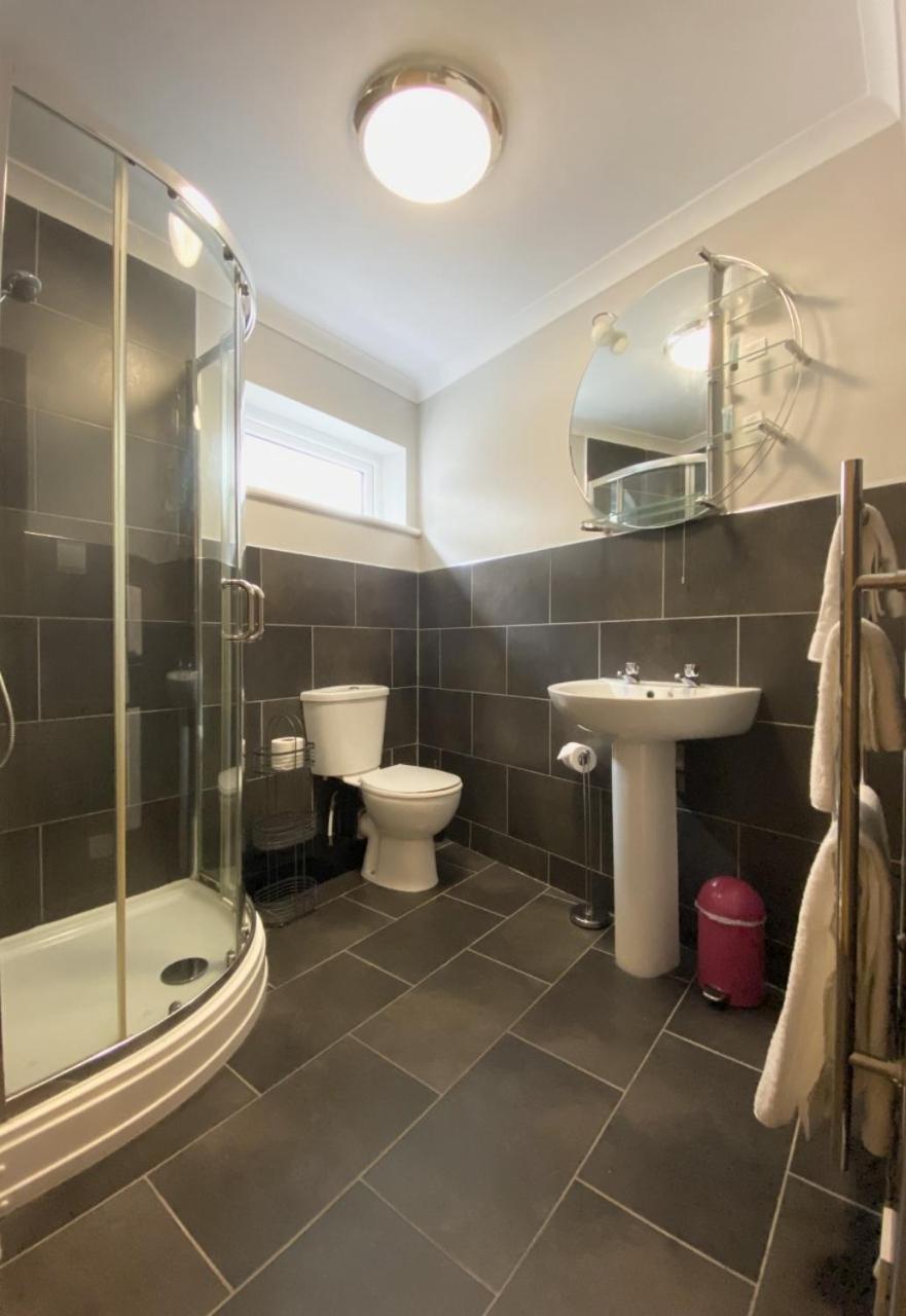 Jeffersons Hotel & Serviced Apartments (Adults Only) Barrow-in-Furness Ruang foto