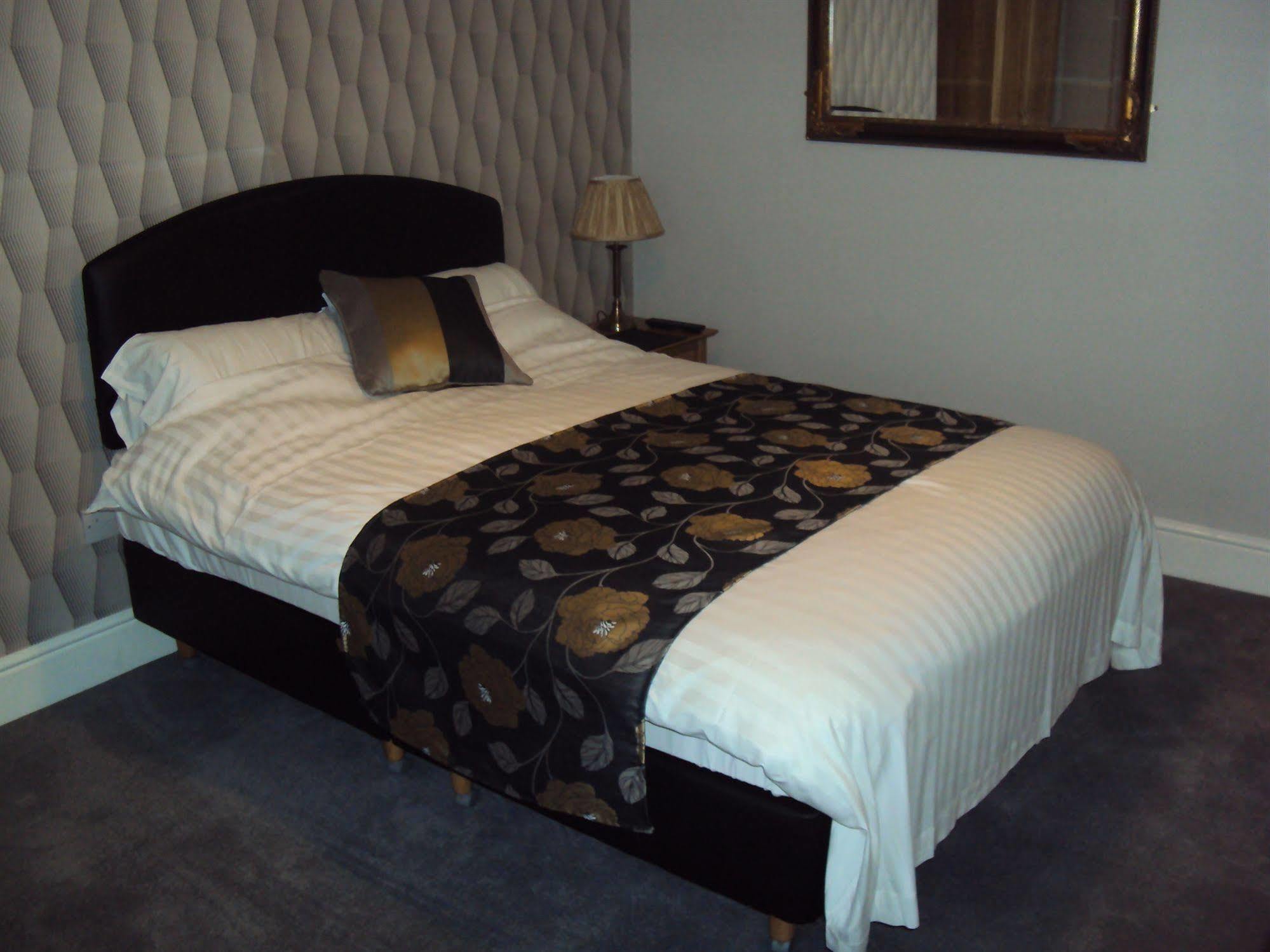Jeffersons Hotel & Serviced Apartments (Adults Only) Barrow-in-Furness Bagian luar foto
