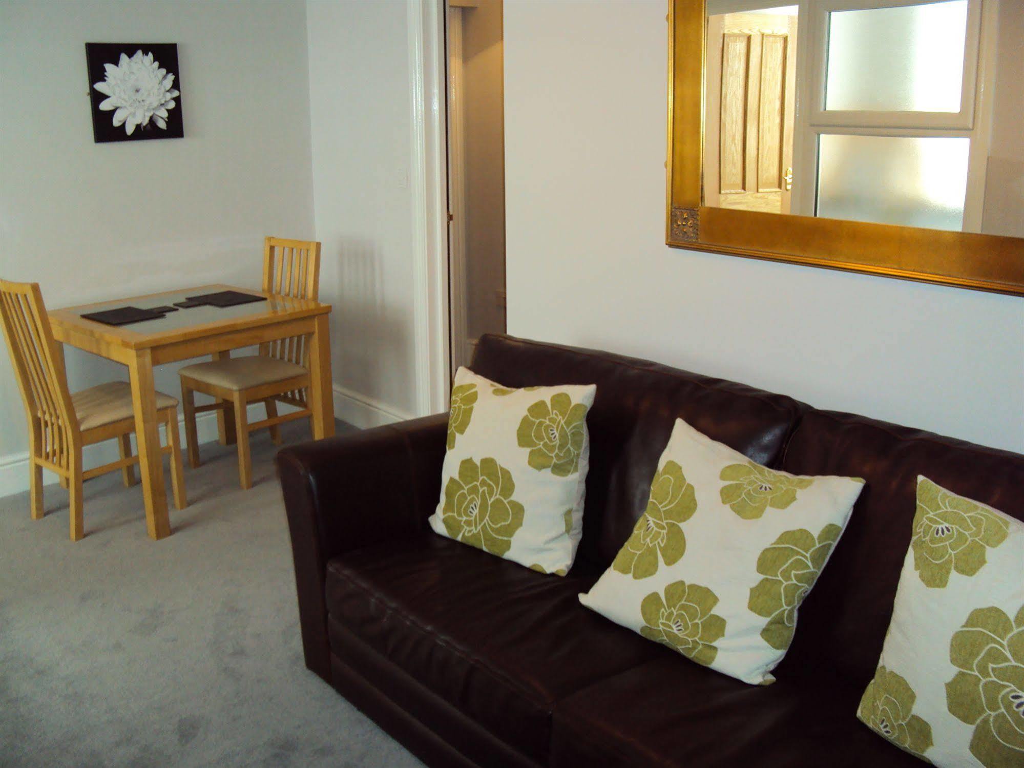Jeffersons Hotel & Serviced Apartments (Adults Only) Barrow-in-Furness Bagian luar foto